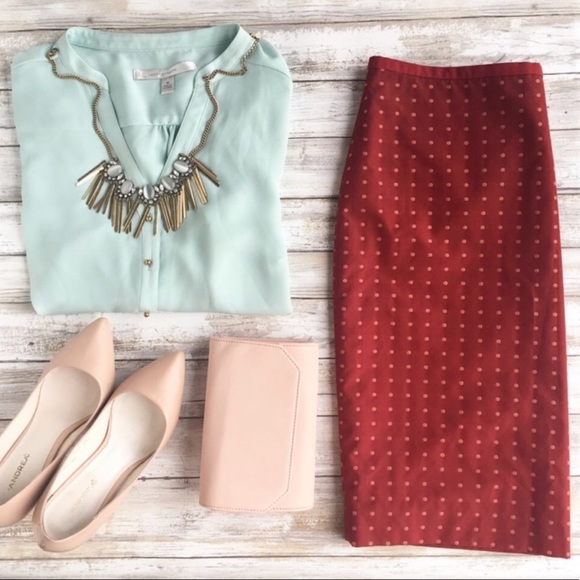 Golden Tassel Fringe Necklace - Picture 4 of 6